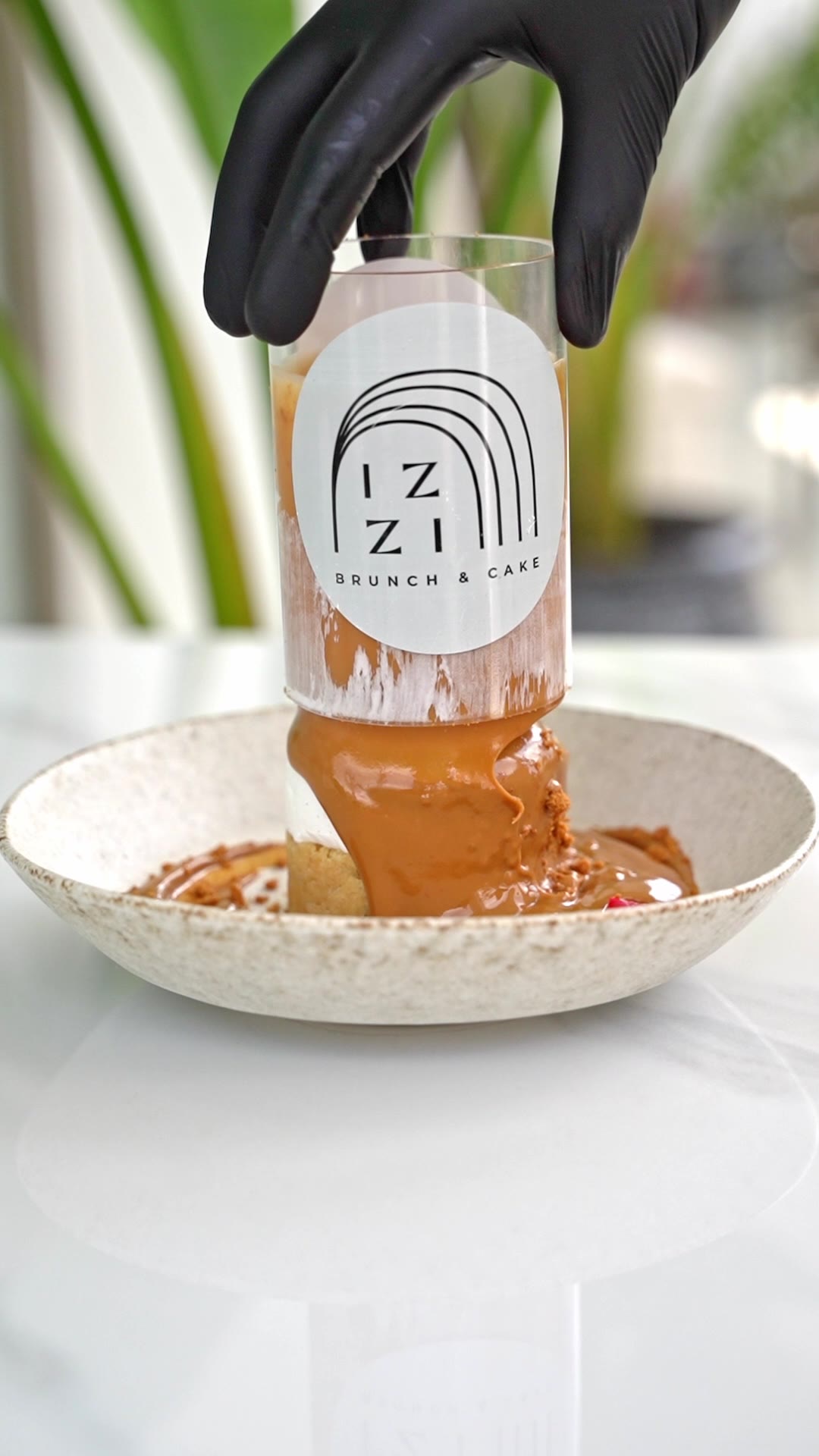 IZZI Reel 1